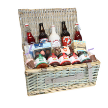 Load image into Gallery viewer, Christmas Pantry Hamper